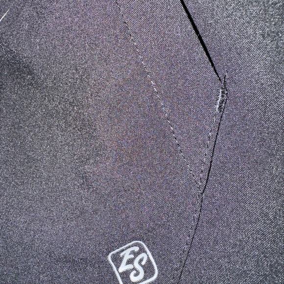 2 @ Easy stretch scrub top with hood and banded waist. ❤️❤️ black - Picture 6 of 9